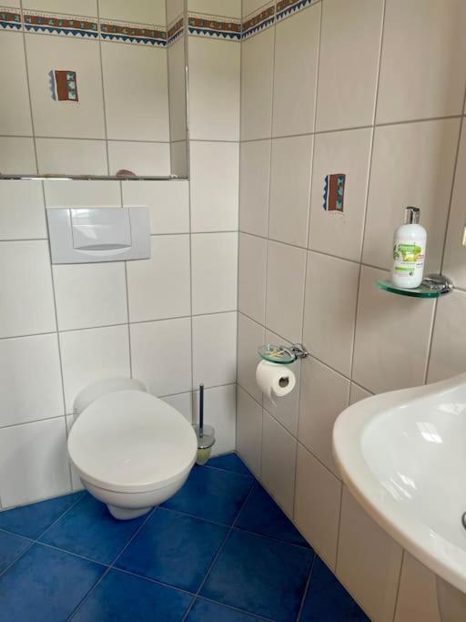 Moderne Ferienwohnung Mit Sonnenbalkon In Fretter Finnentrop Exterior foto